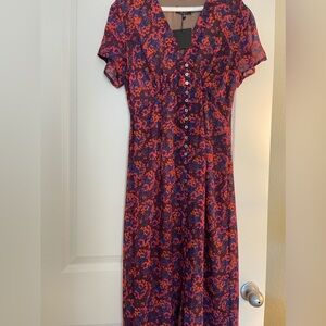 Retro floral dress in multi floral (Size Medium)